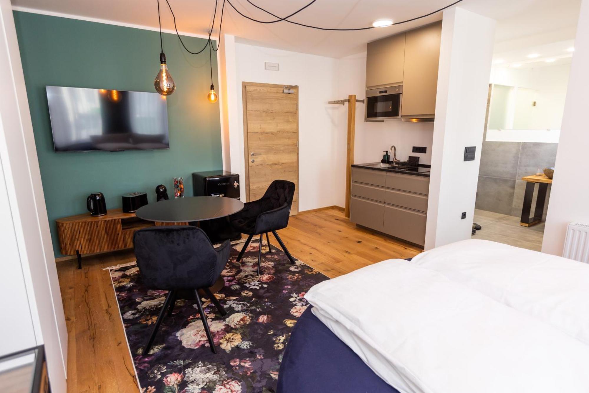 Kavenija Apartmaji - Free Parking Maribor Exterior foto